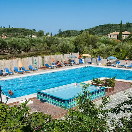 Zante Nest & Hotel de apartamente 2*