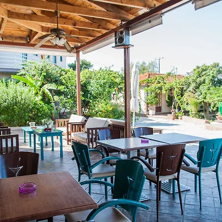 Zante Nest & Hotel de apartamente