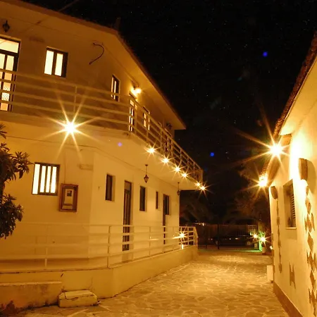 Zante Nest & 2*