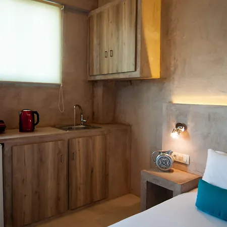 Zante Nest & 4*