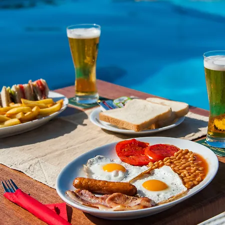 Zante Nest & 4*