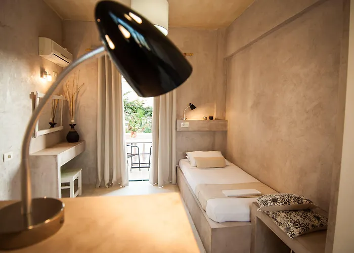 Zante Nest Studios&apartments