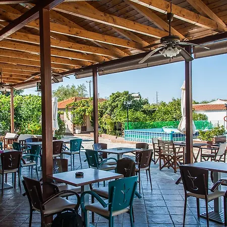 Apartmanhotel Zante Nest & 4*